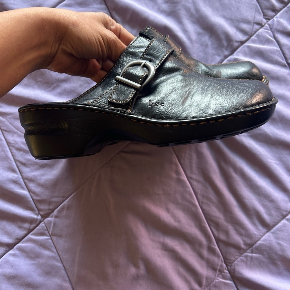 b.o.c. Black Leather clogs with Buckle - Picture 2 of 3